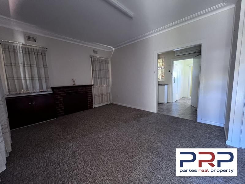 2 Sydney Street, Parkes NSW 2870, Image 1