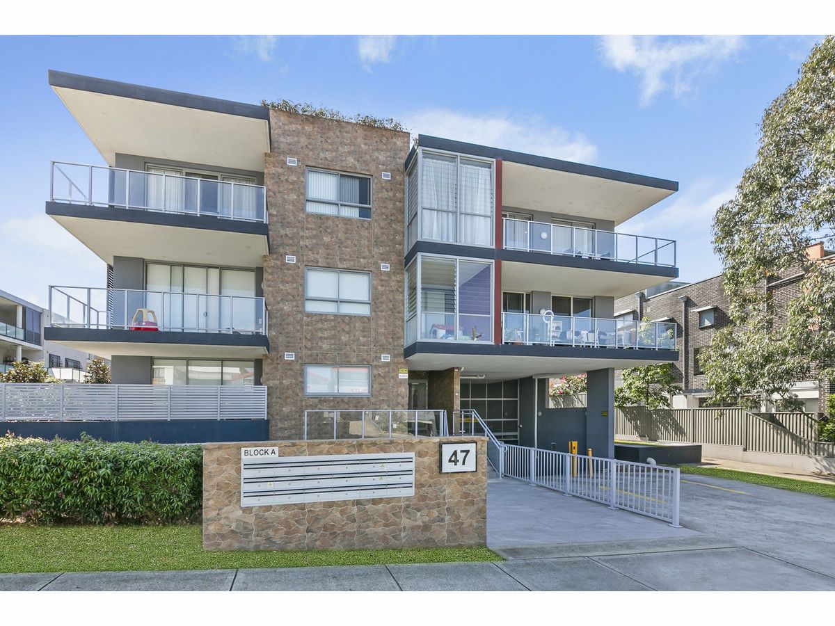 2 bedrooms Apartment / Unit / Flat in 10/47 South Street RYDALMERE NSW, 2116