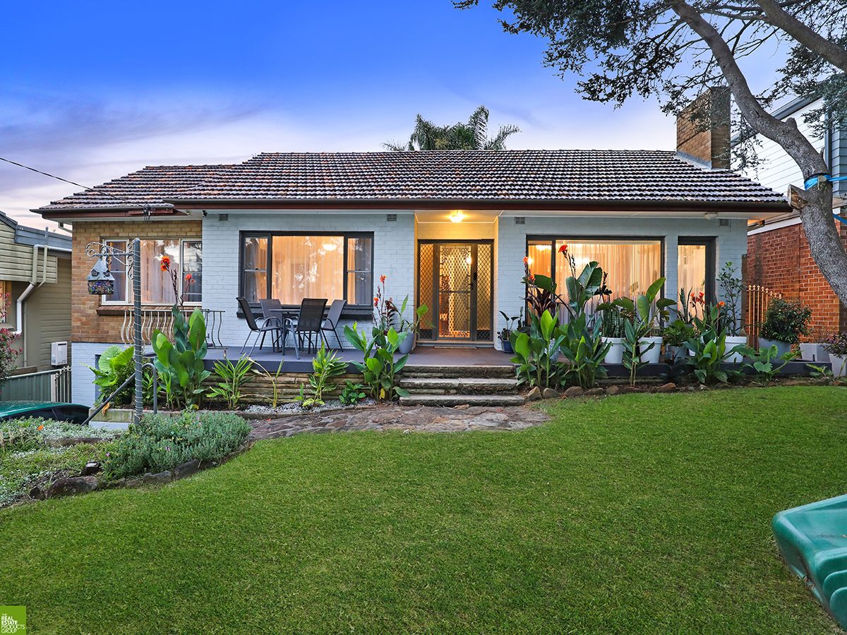 3 bedrooms House in 56 Dumfries Avenue MOUNT OUSLEY NSW, 2519