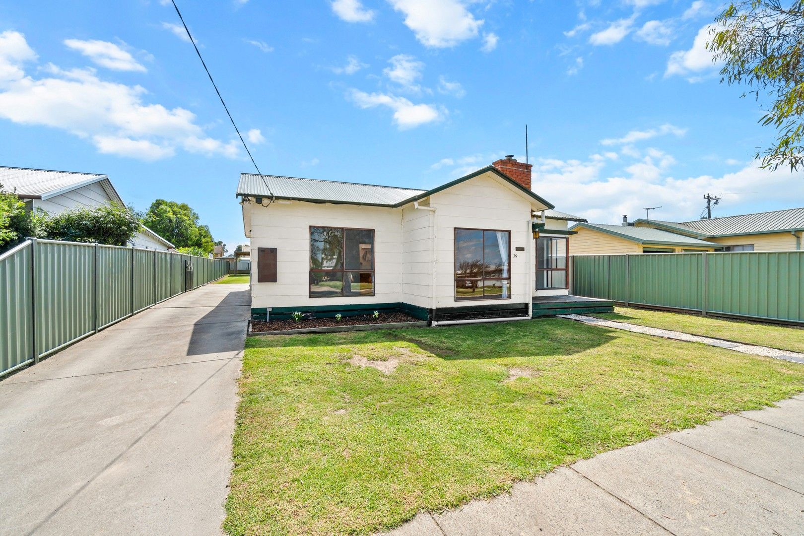 3 bedrooms House in 39 River Street HEYFIELD VIC, 3858