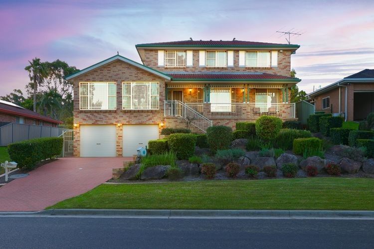 4 bedrooms House in 61 Chasselas Avenue ESCHOL PARK NSW, 2558