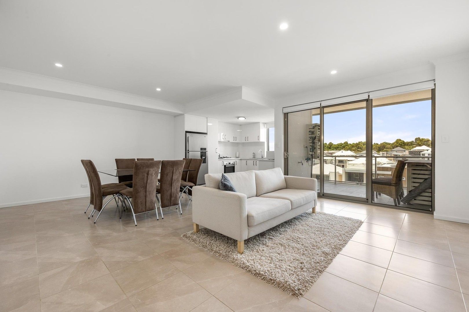 3 bedrooms Apartment / Unit / Flat in 9/81 ORSINO BLVD NORTH COOGEE WA, 6163