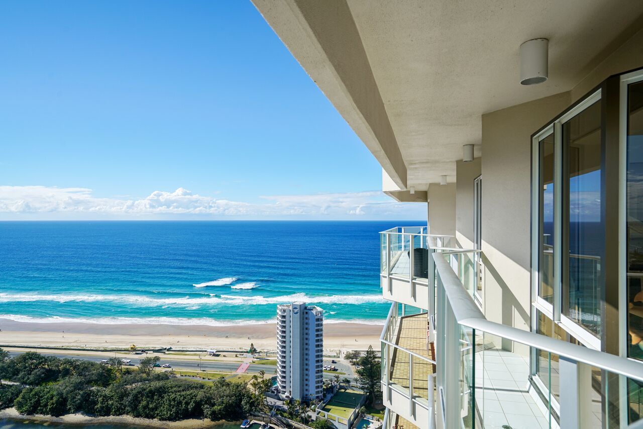 180/2 Admiralty Drive, Paradise Waters QLD 4217, Image 2