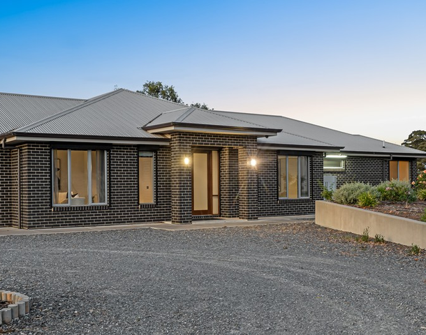 6 Player Court, Angaston SA 5353