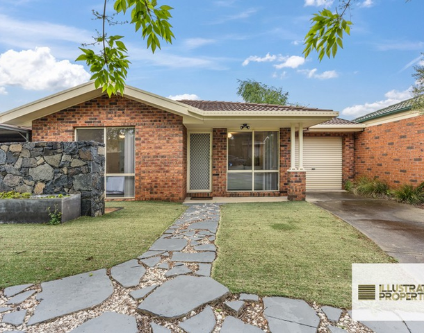 18 Alarmon Crescent, Dunlop ACT 2615