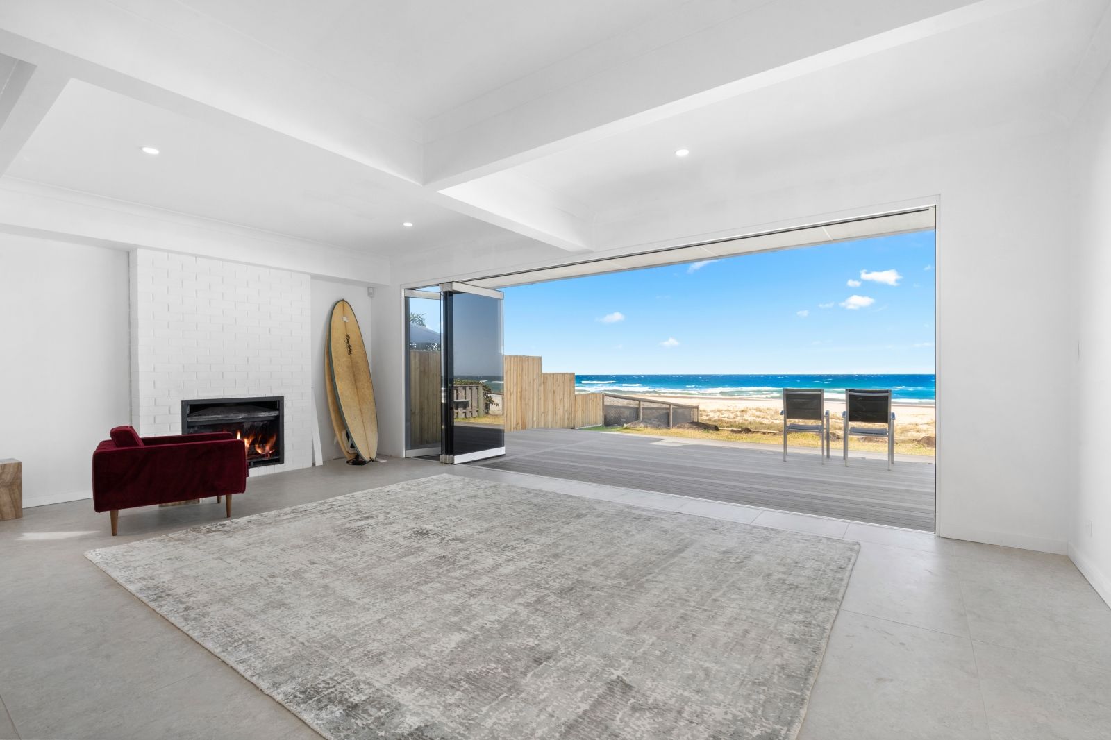 249 Jefferson Lane, Palm Beach QLD 4221 House For Rent 3,000 Domain