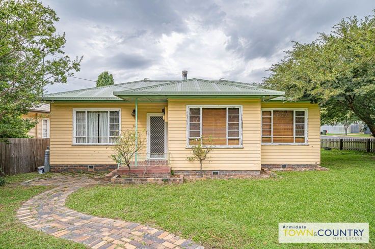 94 Newton Street, Armidale NSW 2350