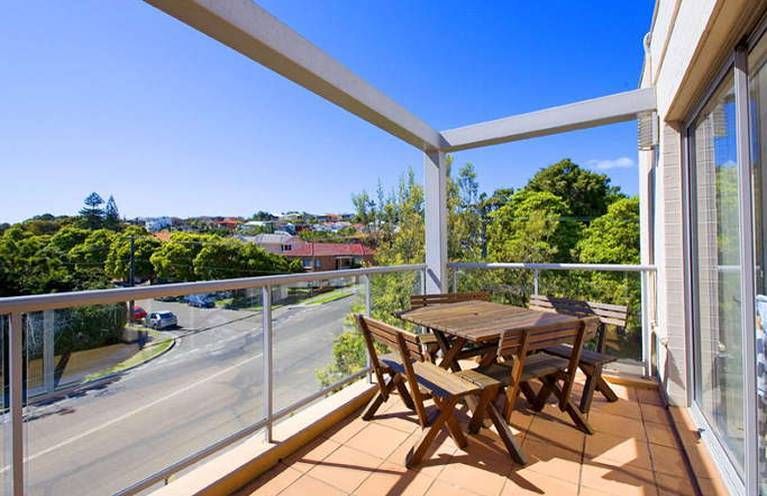 2 bedrooms Apartment / Unit / Flat in 5/18-20 Banksia Street DEE WHY NSW, 2099