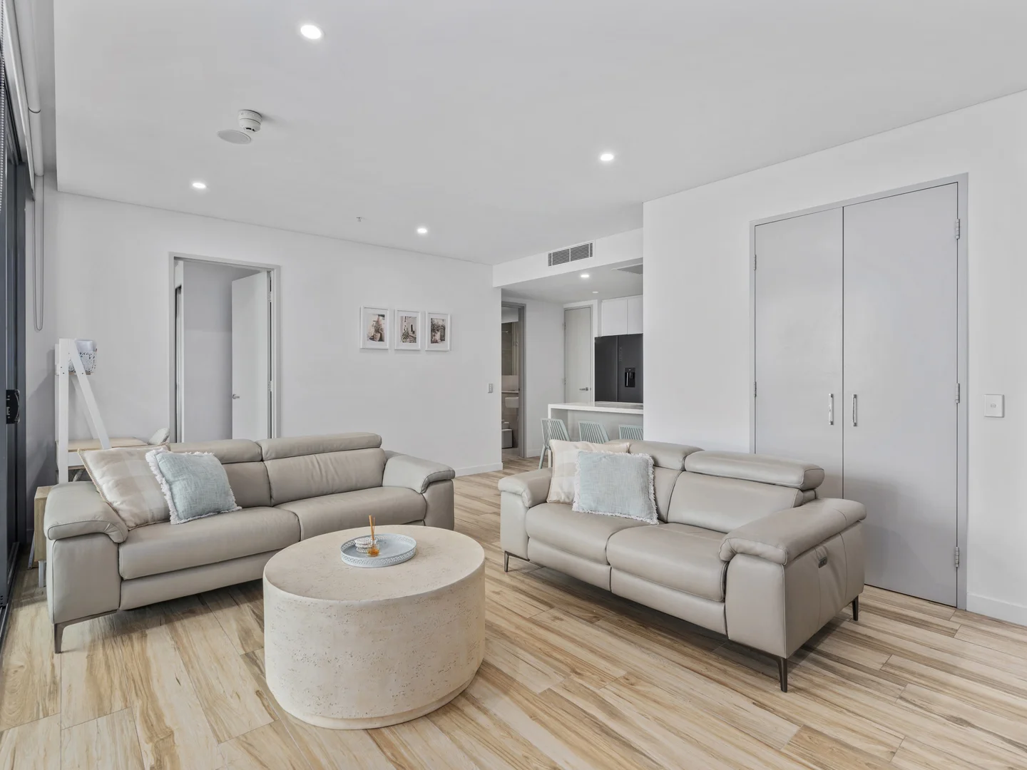 Additional image 5 of 1605/2 Como Crescent, Southport QLD 4215