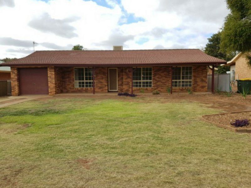 12 Galloway Drive, Dubbo NSW 2830