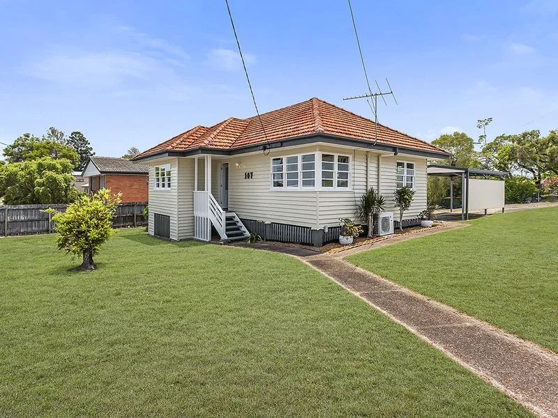 107 Oateson Skyline Drive, Seven Hills QLD 4170