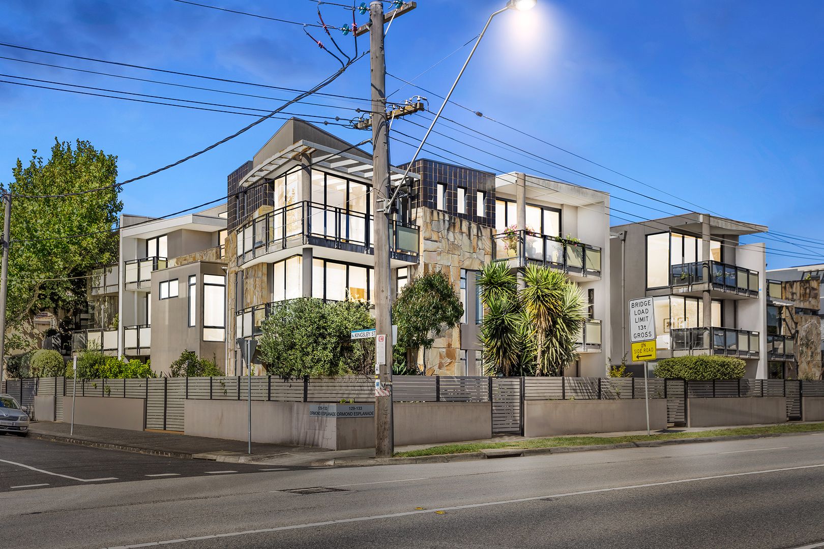 14/129 Ormond Esplanade, Elwood VIC 3184, Image 2