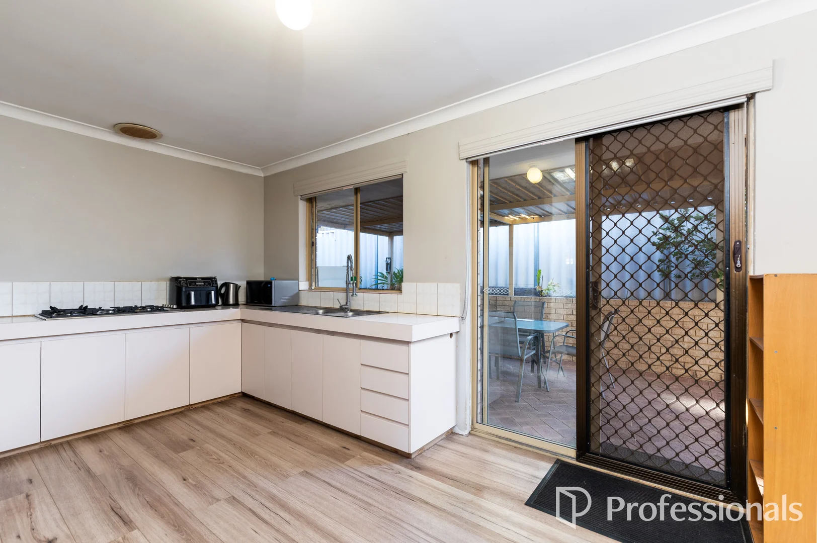 Additional image 5 of 10/23 Cromwell Road, Alexander Heights WA 6064