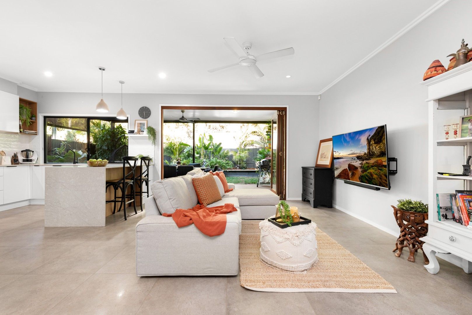 37 Douglas Street, Greenslopes QLD 4120, Image 0