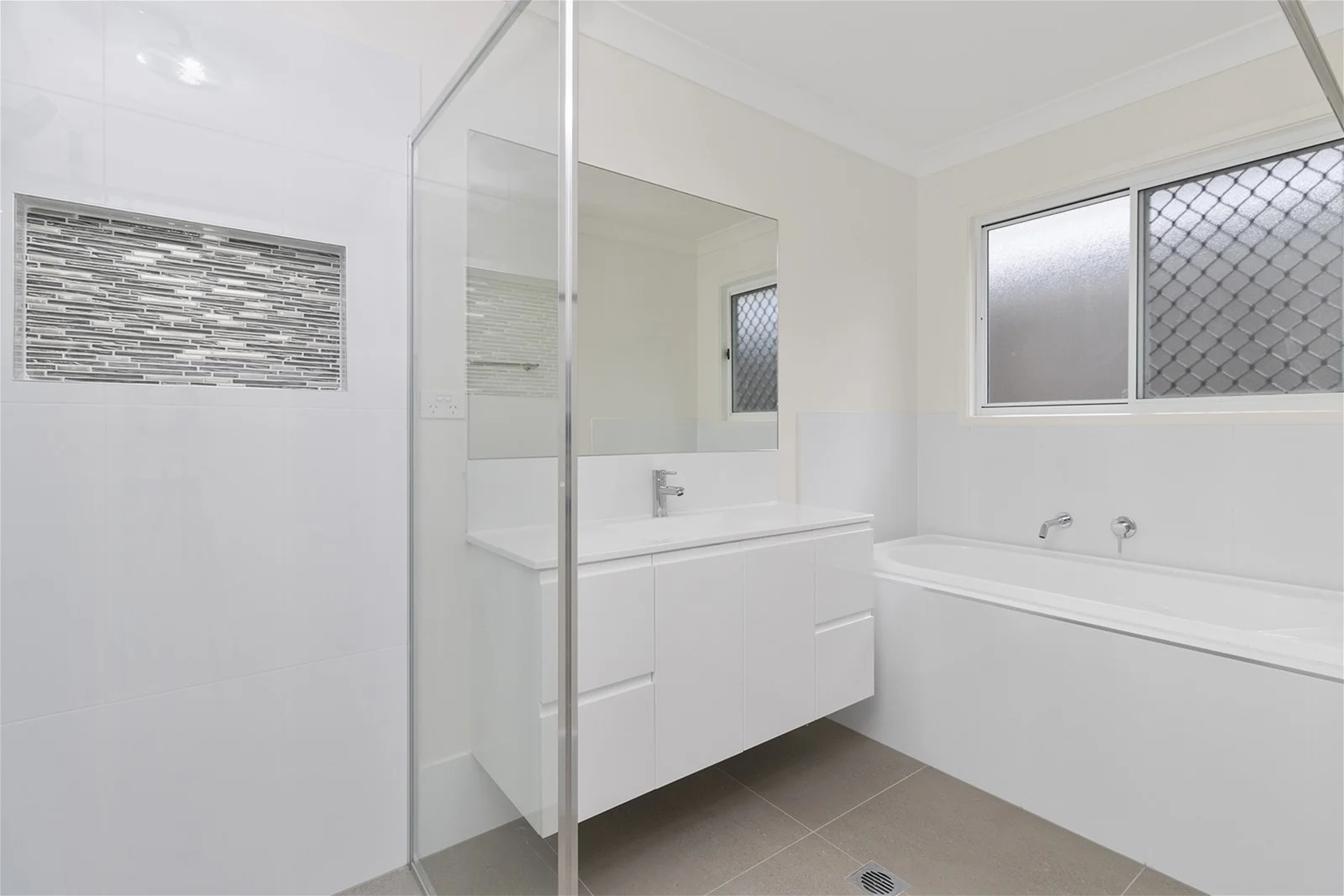 Additional image 11 of 18 Belyando St, Holmview QLD 4207