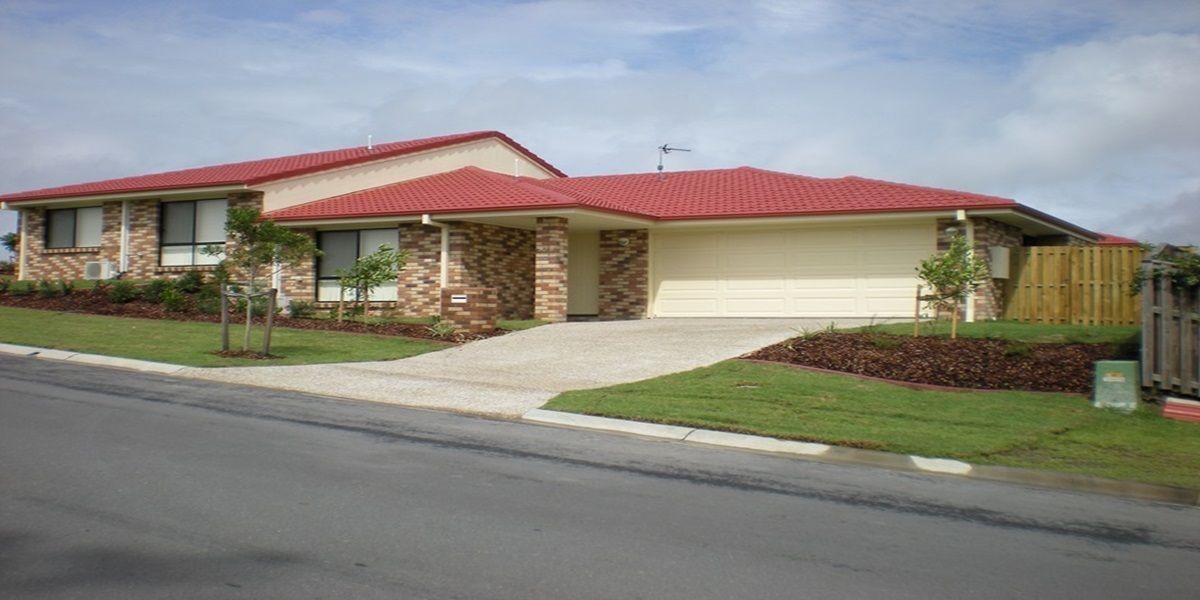 4 bedrooms Semi-Detached in 90B MCAULEY PDE PACIFIC PINES QLD, 4211