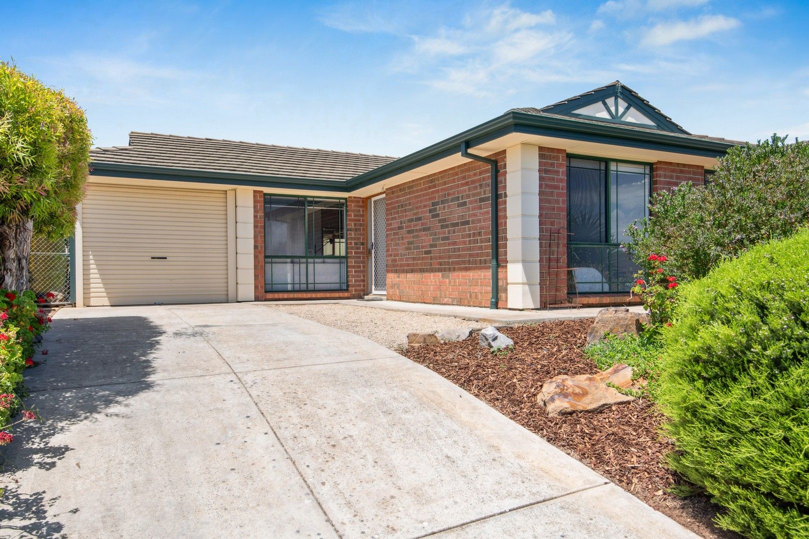 16 Sampson Crescent, Old Reynella SA 5161, Image 0