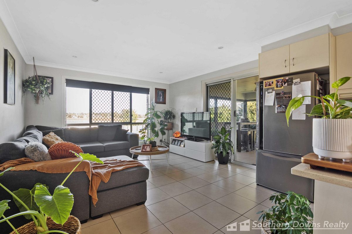 1/11 Hans Borgar Court, Warwick QLD 4370, Image 2