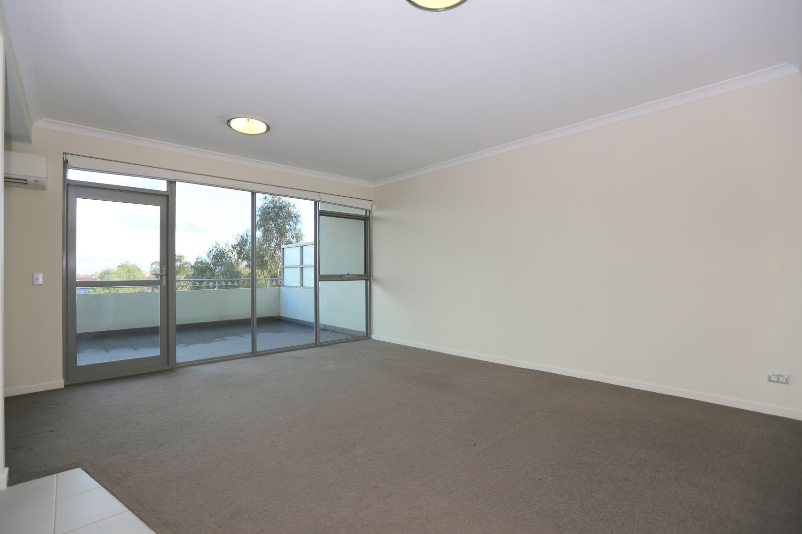 110/25 Malata Crescent, Success WA 6164, Image 1