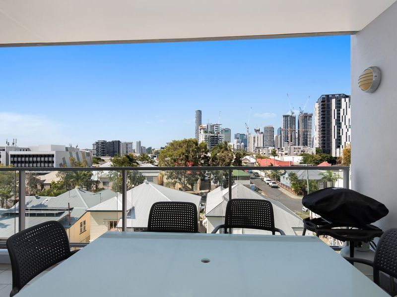 2 bedrooms Apartment / Unit / Flat in 503/26 Mollison Street SOUTH BRISBANE QLD, 4101