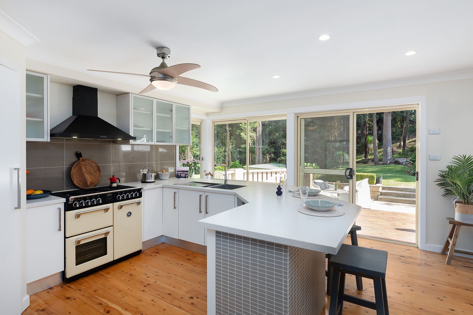 81 Wendy Drive, Point Clare NSW 2250, Image 2