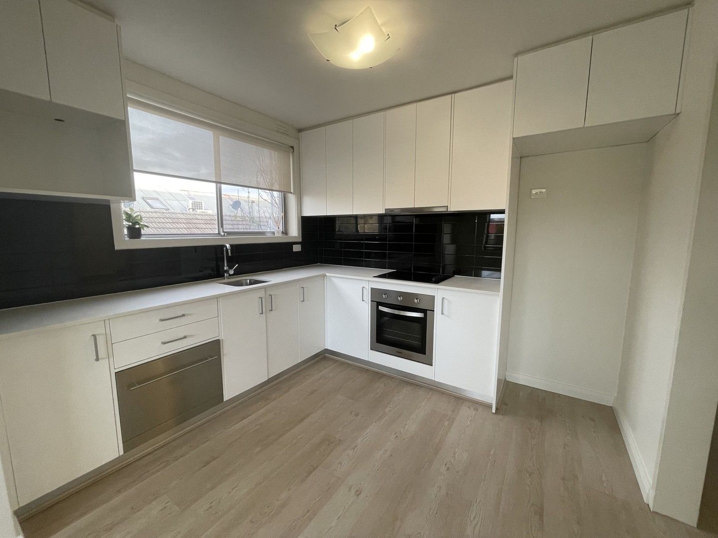 2 bedrooms Apartment / Unit / Flat in 6/28 Patterson Street MIDDLE PARK VIC, 3206