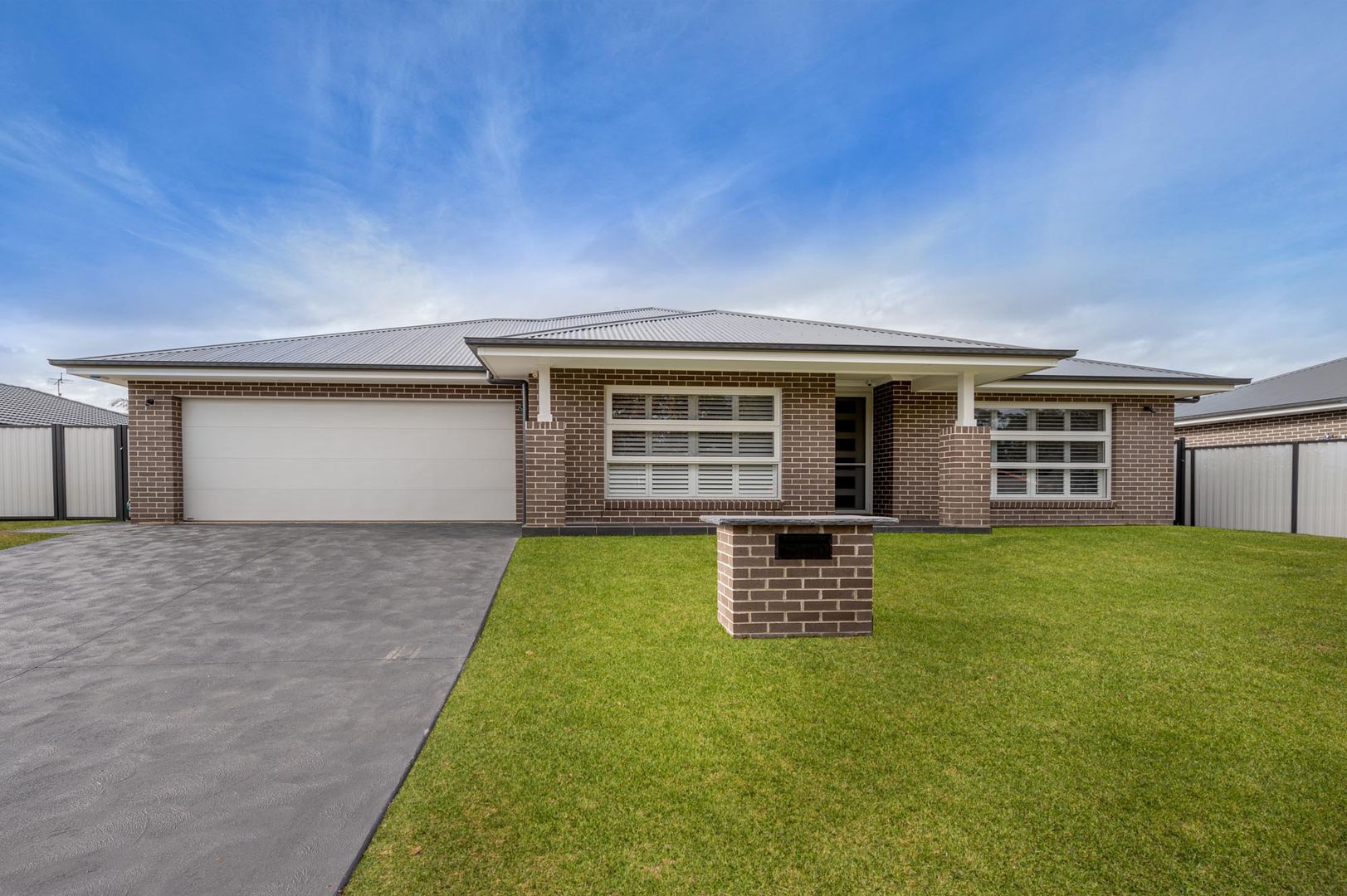 4 bedrooms House in 4 Sunrise Place THIRLMERE NSW, 2572
