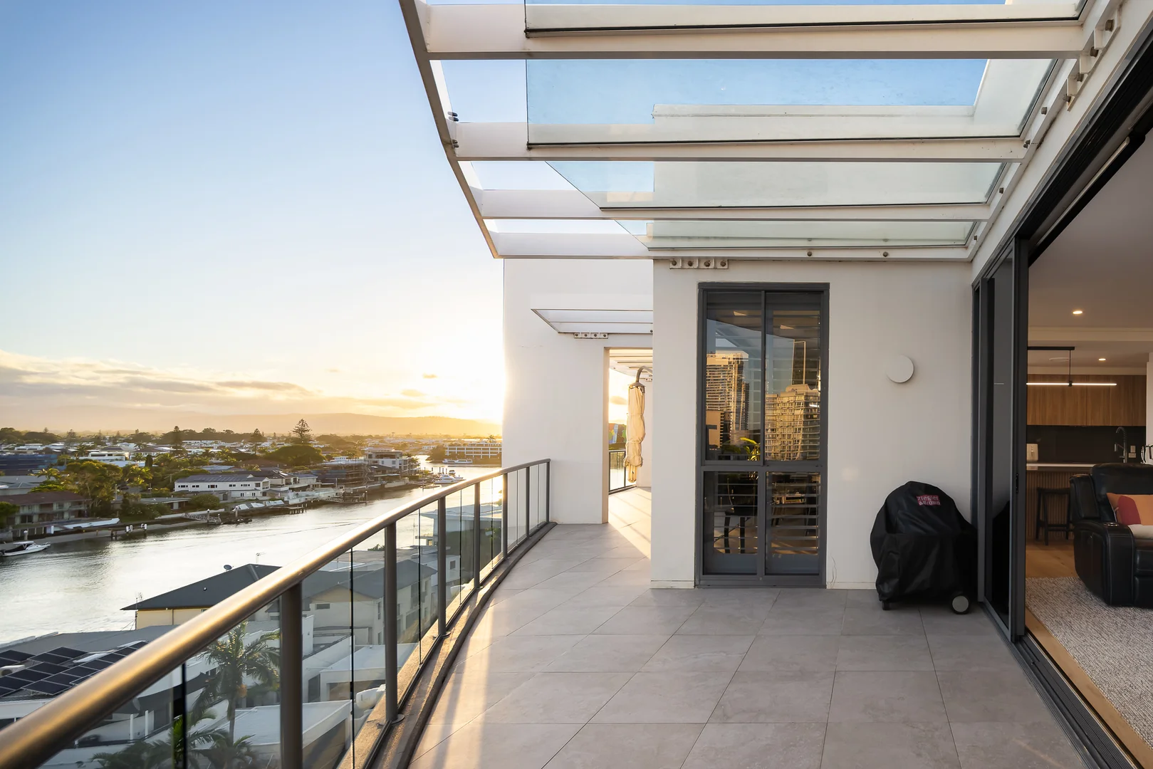 Additional image 2 of 802/6 Tarcoola Crescent, Chevron Island QLD 4217