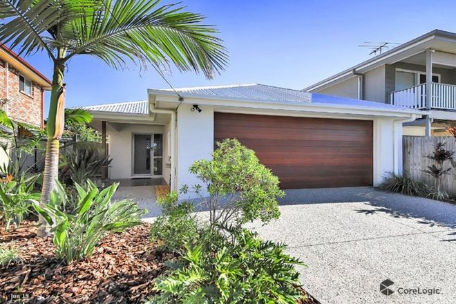 Picture of 26 French Street, WYNNUM QLD 4178