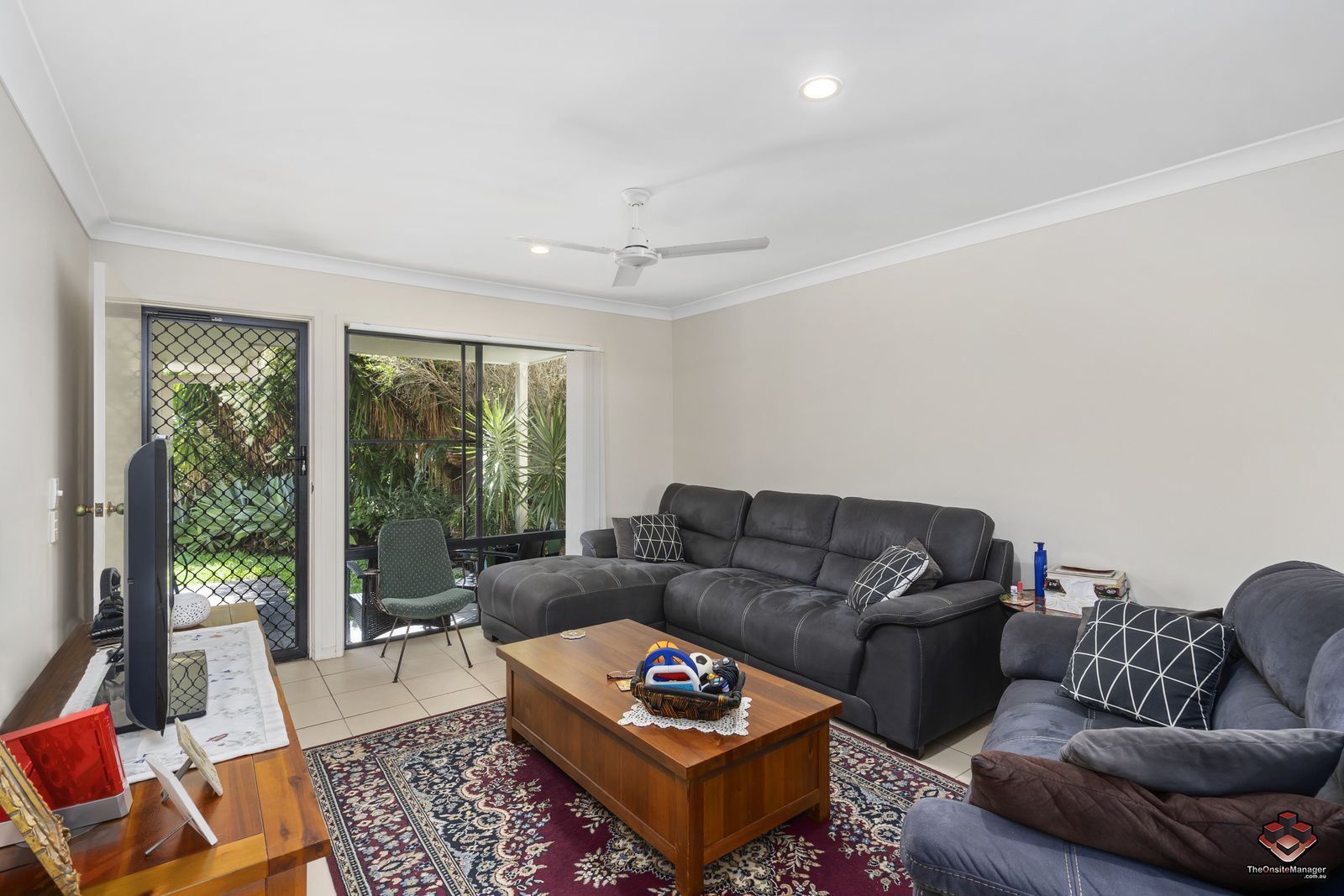 303/2 Gentian Drive, Arundel QLD 4214, Image 1