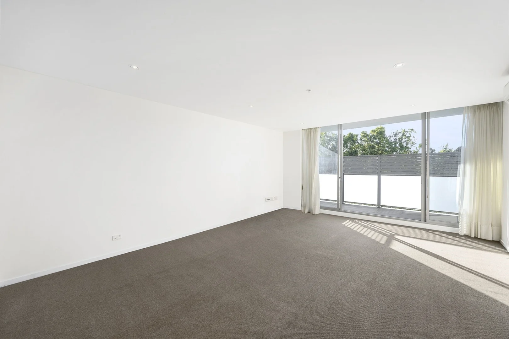 Additional image 2 of 8/523 Burwood Road, Hawthorn VIC 3122
