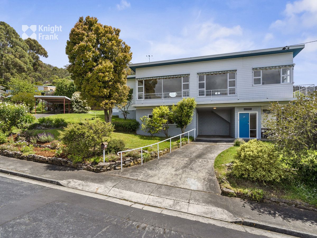 17 Illawong Crescent, Taroona TAS 7053, Image 0