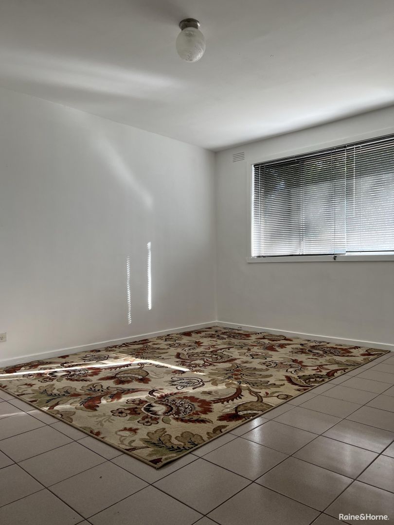 2/11 Eldridge Street, Footscray VIC 3011 Apartment For Rent 350