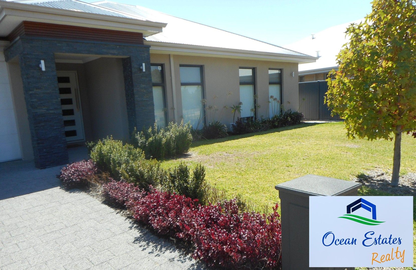 4 bedrooms House in 23 Bonney Drive BALDIVIS WA, 6171