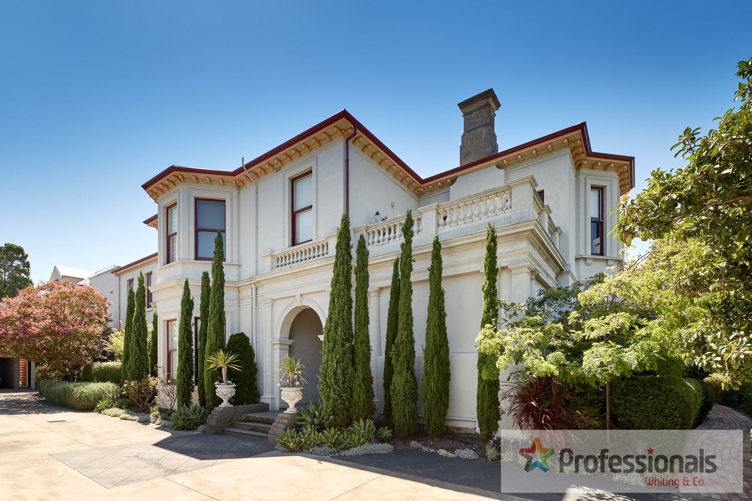 2 bedrooms Apartment / Unit / Flat in 12/1A Maysbury Avenue ELSTERNWICK VIC, 3185