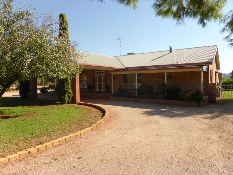 48 Field Road, Parkes NSW 2870, Image 0