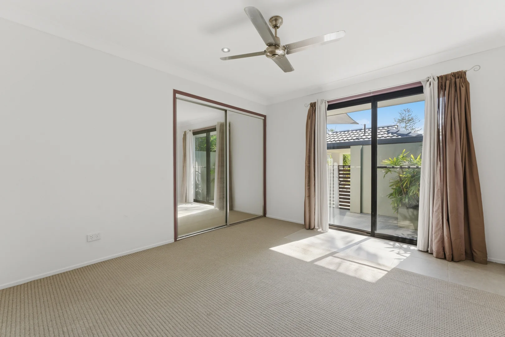 Additional image 6 of 2 Southerly Street, Mermaid Waters QLD 4218