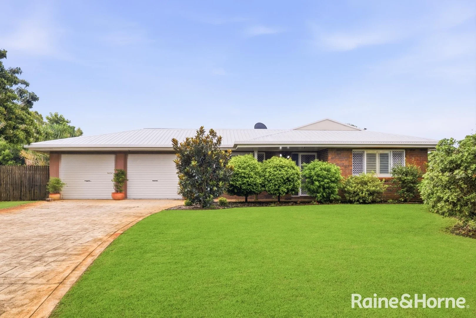Primary image of 11 Leister Court, Bucasia QLD 4750