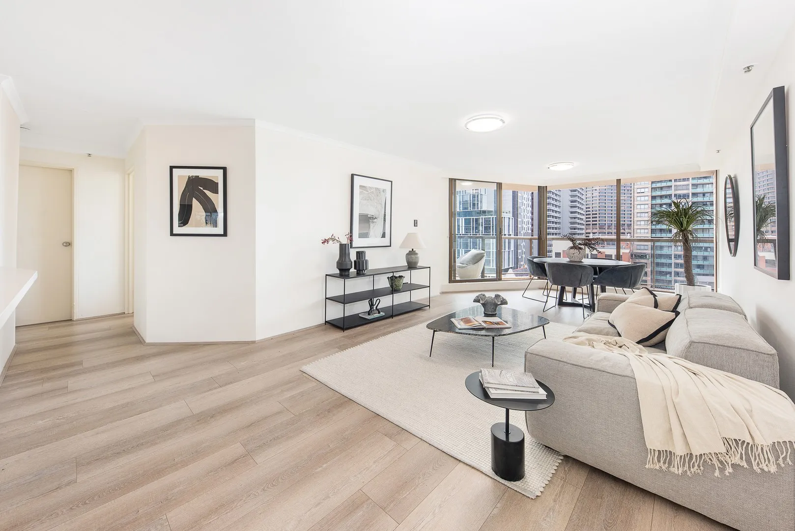 Newly renovated with Hyde Park vista, Sydney