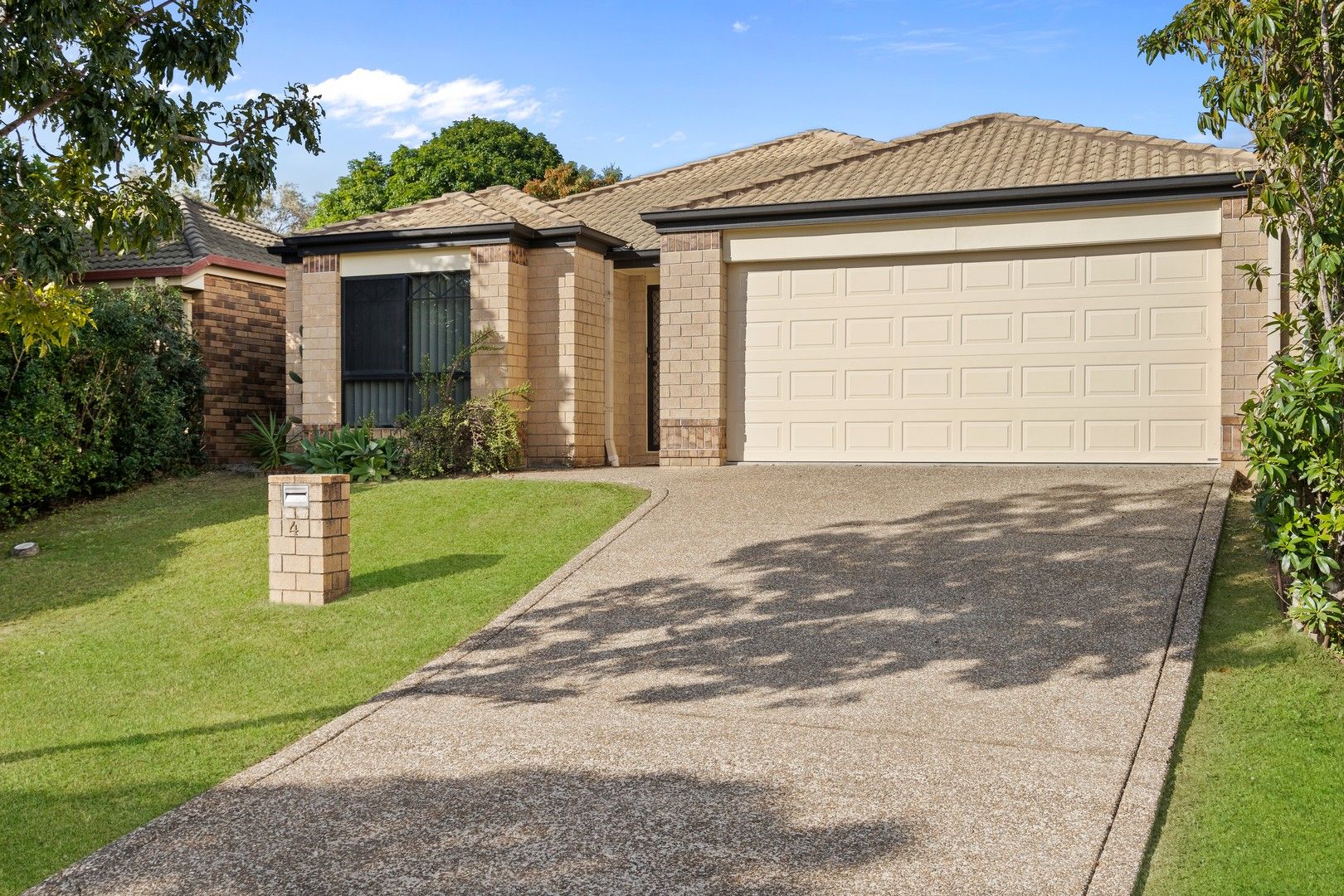 5 bedrooms House in 4 McNiven Court NORTH LAKES QLD, 4509