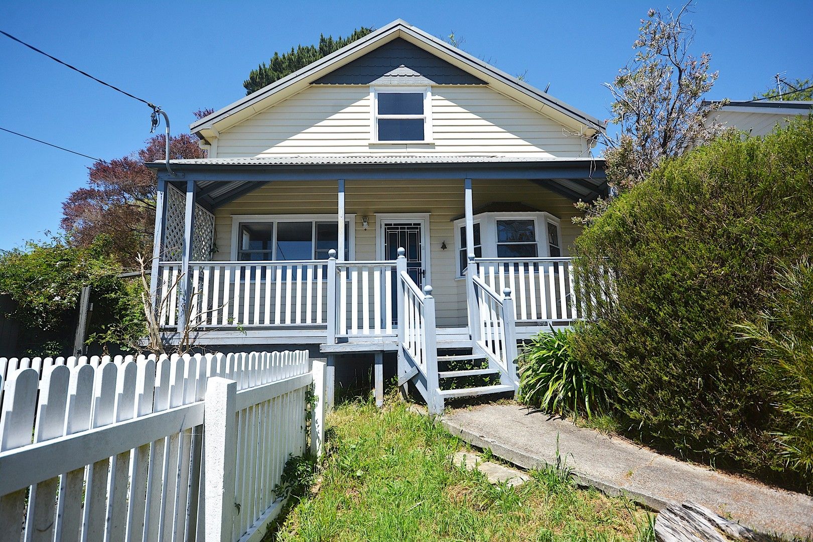 2 bedrooms House in 2 Kundibar Street KATOOMBA NSW, 2780