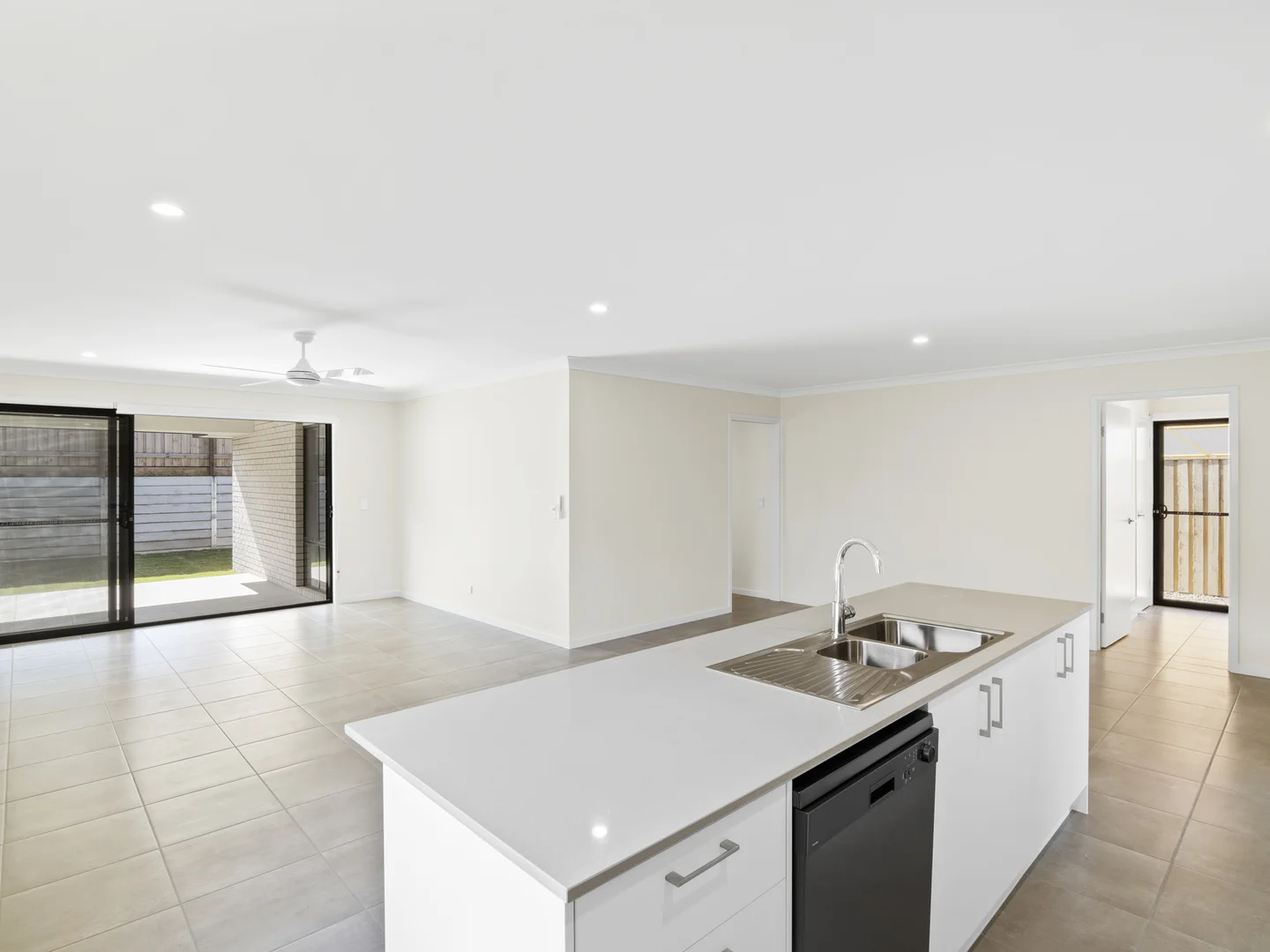 Additional image 7 of 67 Jim Davidson Boulevard, Belivah QLD 4207