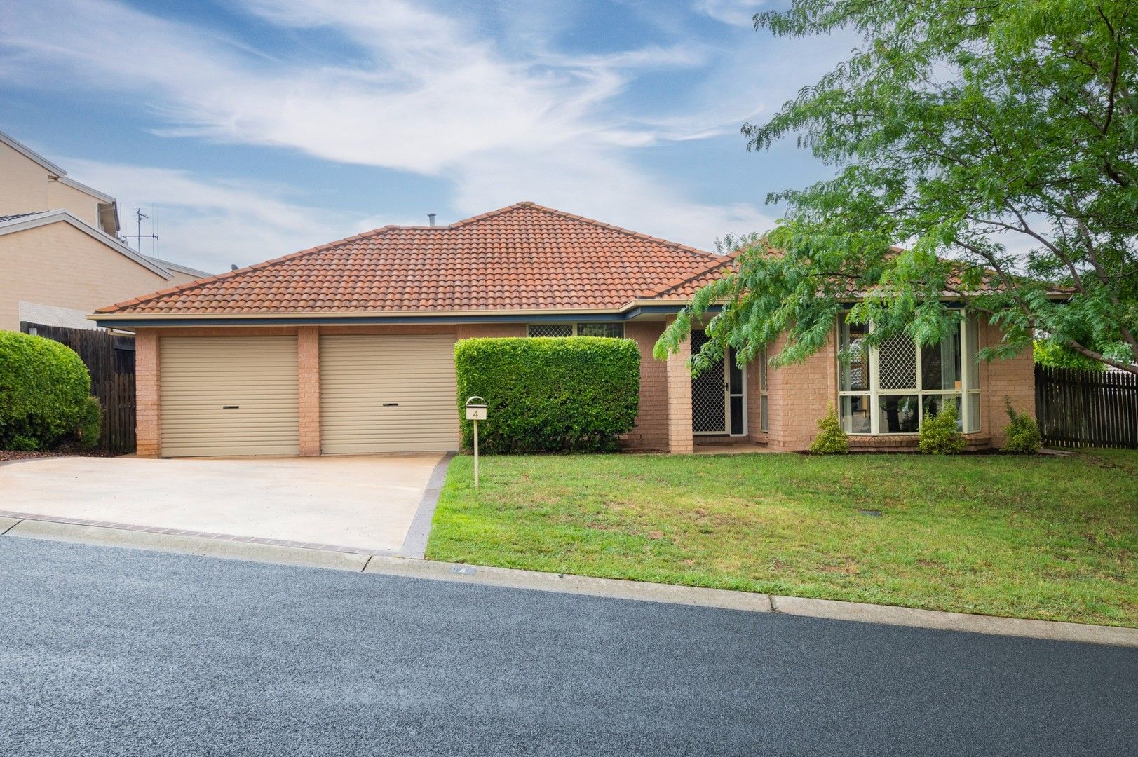 4 Doeberl Place, Queanbeyan NSW 2620, Image 0