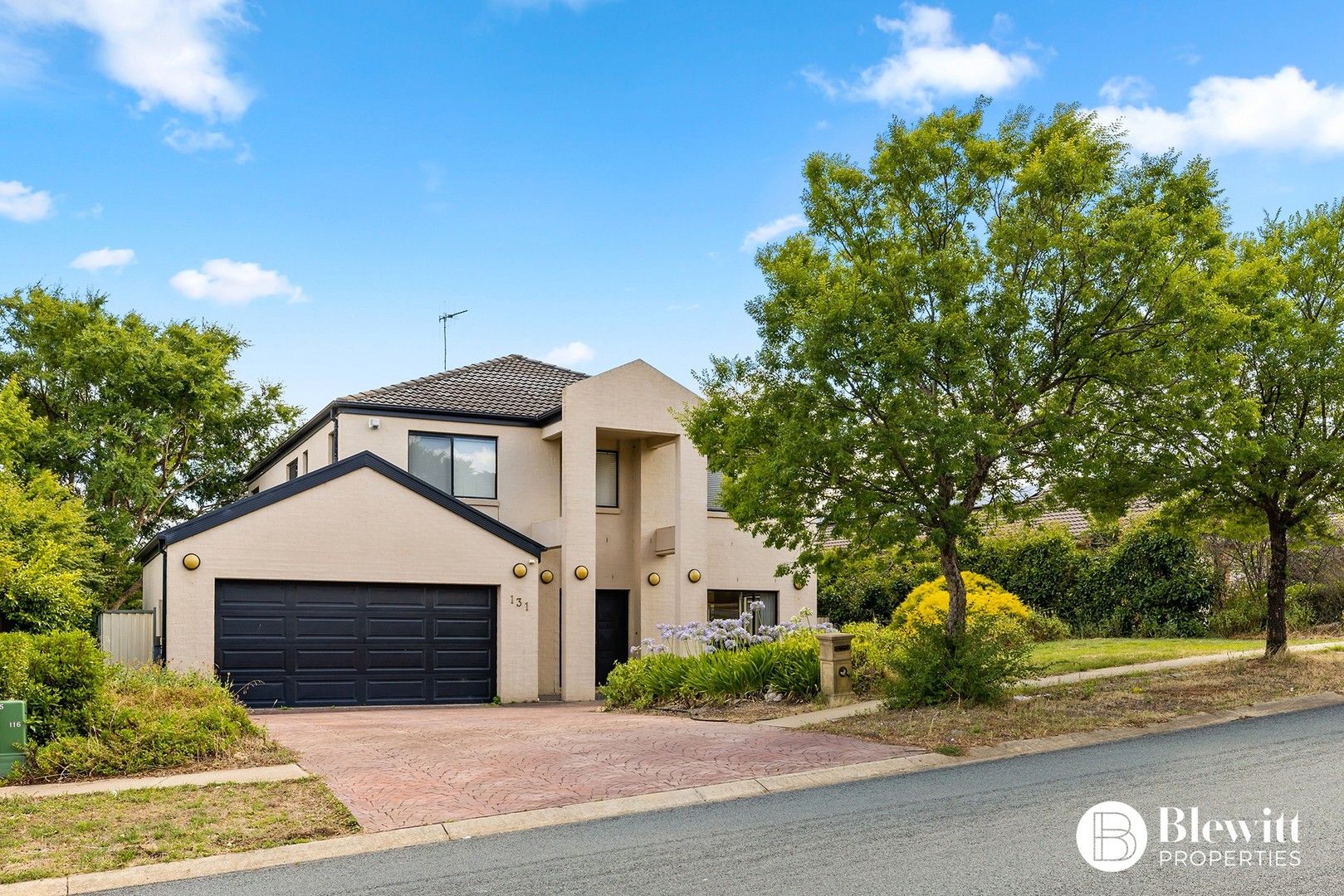 5 bedrooms House in 131 Temperley Street NICHOLLS ACT, 2913