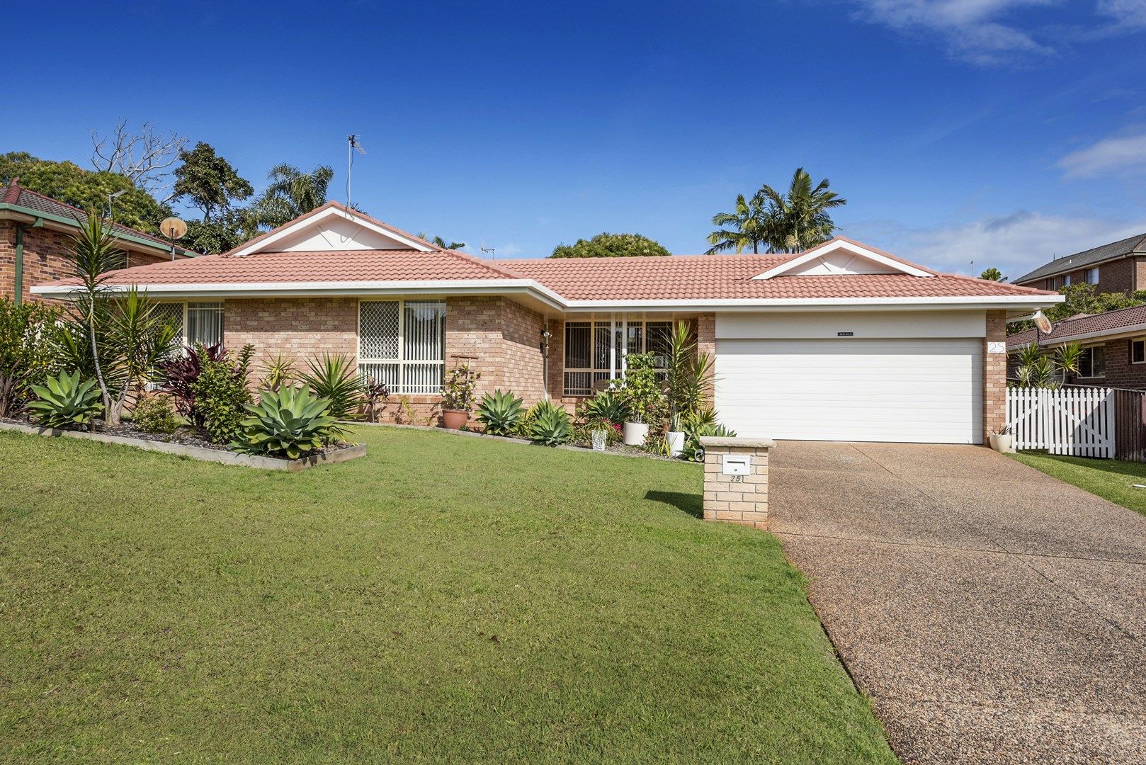 25 Sapphire Drive, Port Macquarie Property History & Address Research