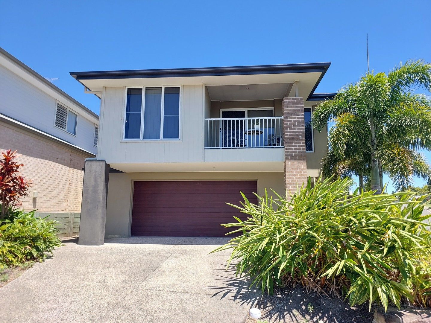 4 bedrooms House in 16 Whitten Street SPRINGFIELD LAKES QLD, 4300