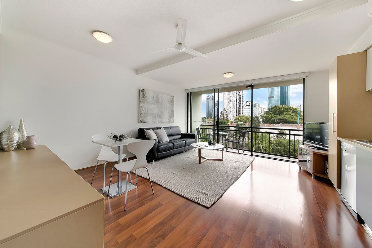 64/15 Goodwin Street, Kangaroo Point QLD 4169, Image 1