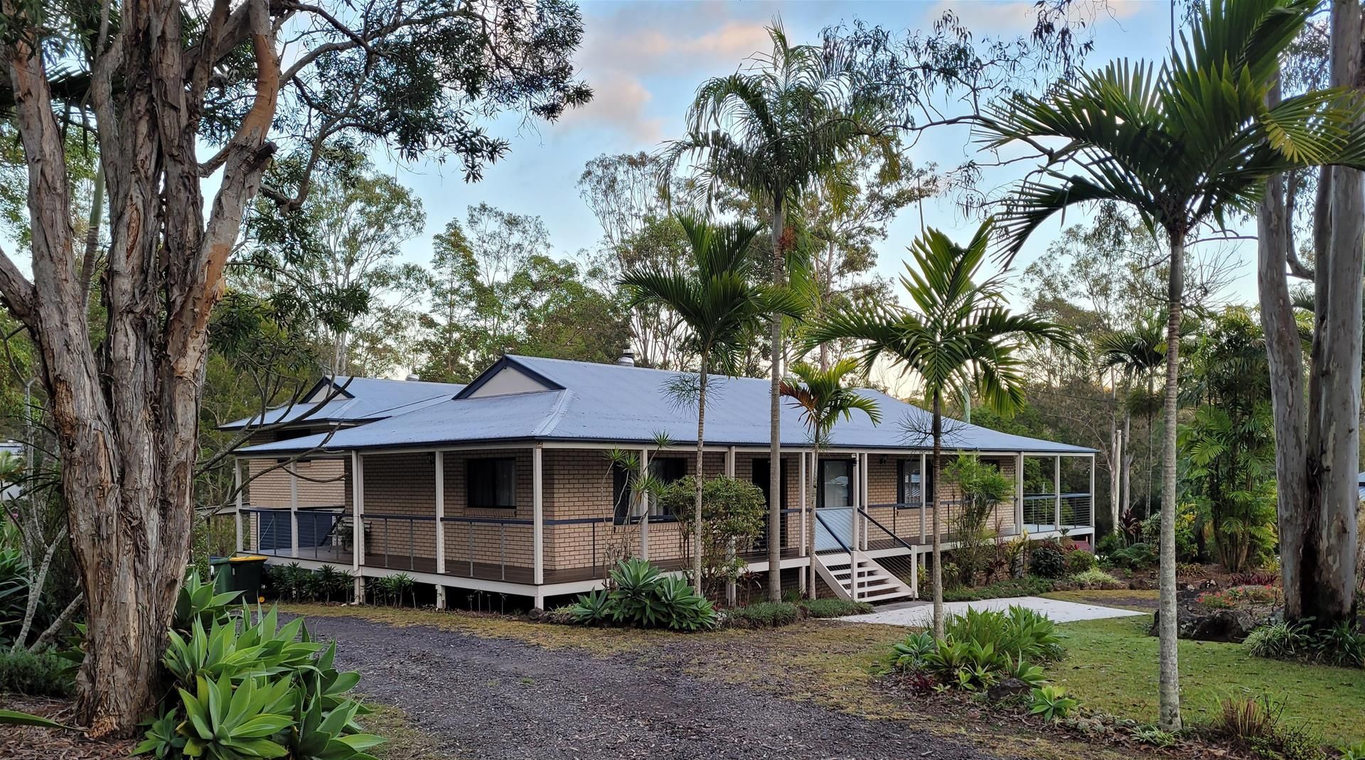 4 bedrooms House in 128 Kirra Road MAROOCHY RIVER QLD, 4561