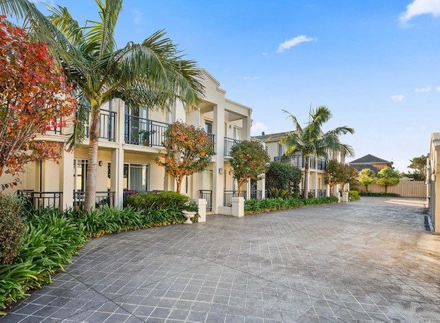 2 bedrooms Apartment / Unit / Flat in 9/16 Coolgardie Street CORRIMAL NSW, 2518