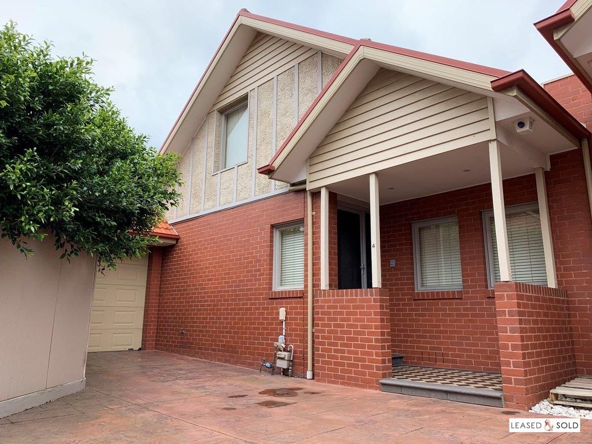 3 bedrooms House in 4/25-27 Elliott Street ASCOT VALE VIC, 3032